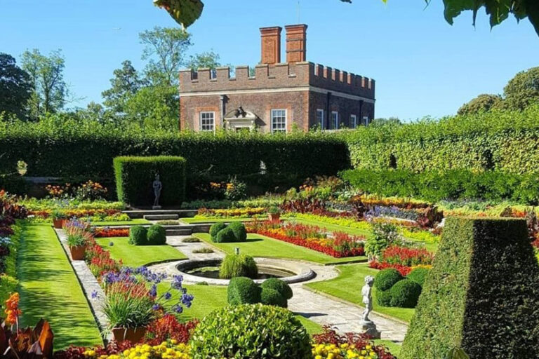 Hampton Court Palace